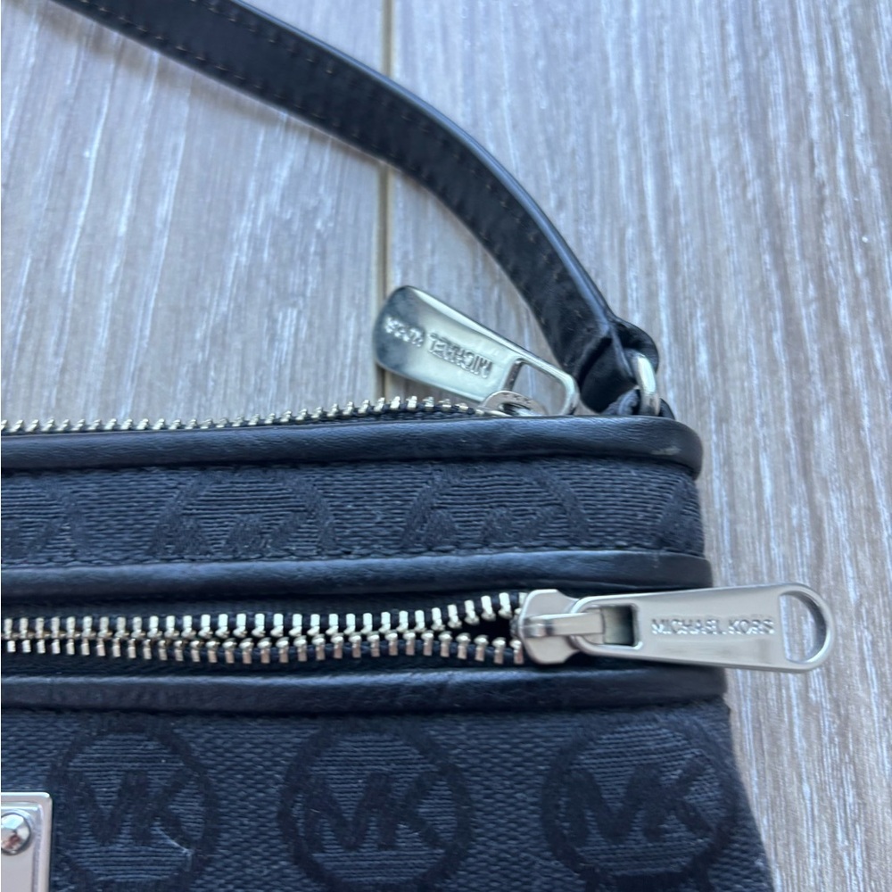 Michael Kors Black Purse - Picture 3 of 6